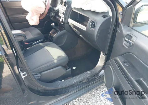 2015 Jeep Compass Sport из США, поврежденный, VIN 1C4NJCBA9FD313706